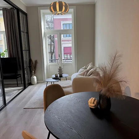 Elegant With A Location In Apartman